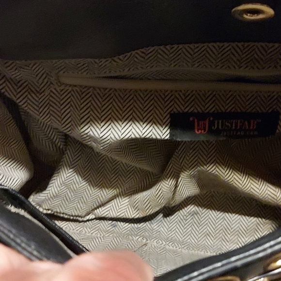 Purse - Picture 3 of 4